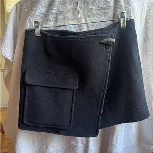 Burberry wool skirt size 8